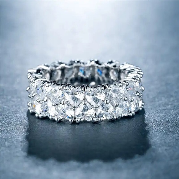 New 925 Silver Heart Eternity Band Ring for Women Wedding Anniversary - Picture 13 of 14